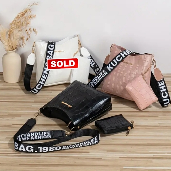 Chic Croc-Embossed Mini Crossbody Vegan Leather Bag Set - Picture 2 of 9